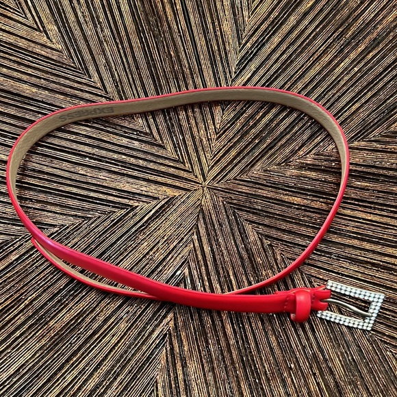 EXPRESS RED LEATHER BELT WITH RHINESTONE BUCKLE - Picture 6 of 8